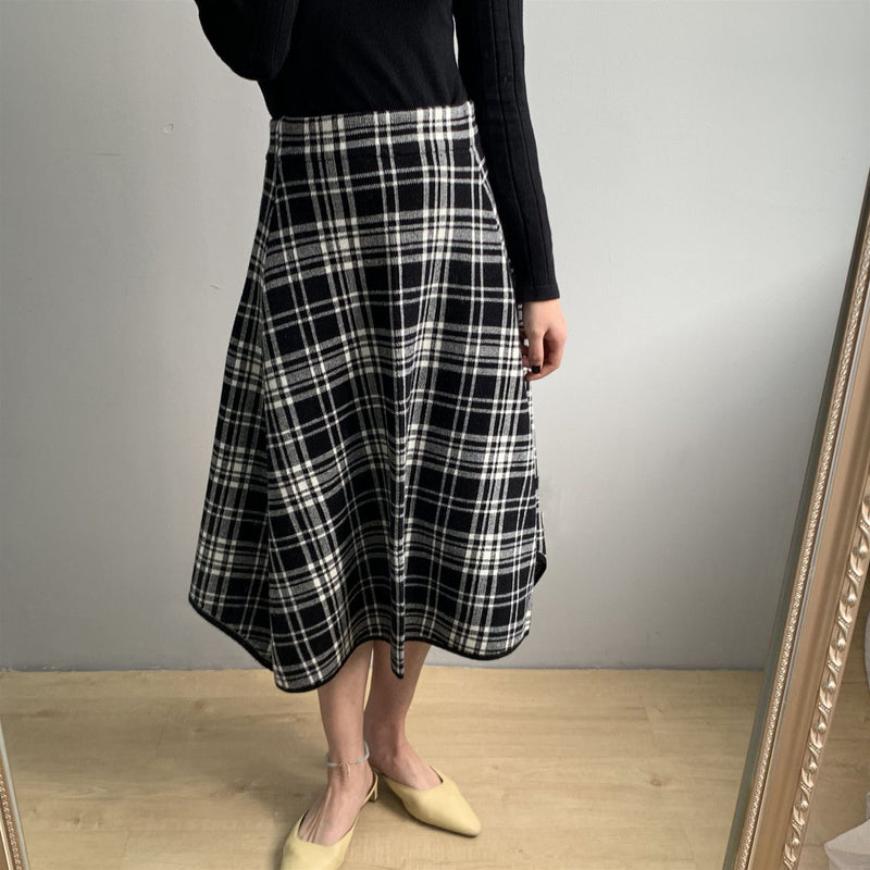 Women Knitted Skirt Autumn Retro Long Tartan Skirt