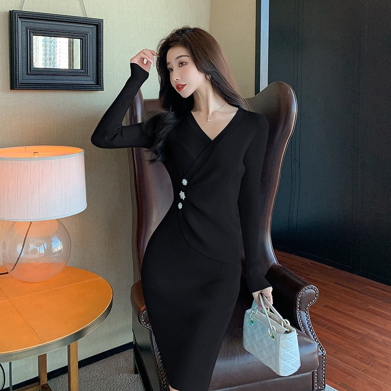 Women Maxi Dress Autumn and Winter V-neck Hip Knitwear Dress
