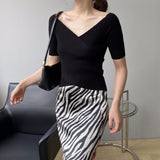 Women Knitted T-shirt V-neck Short-Sleeved Sweater Slim T-shirt