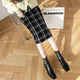 Women Knitted Skirt Autumn Vintage Black and White Plaid Knitted Plaid Sheath Skirt