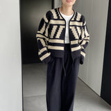 Women Cardigan Sweater Autumn Top Long Sleeve Coat Retro Top 2t3213