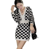 Women Maxi Dress Autumn and Winter V-neck Plaid Hip Knitwear Dress