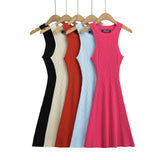 Women Dresses Summer round Neck Sleeveless Cold-Shoulder Sexy Skirt (Xds0414)
