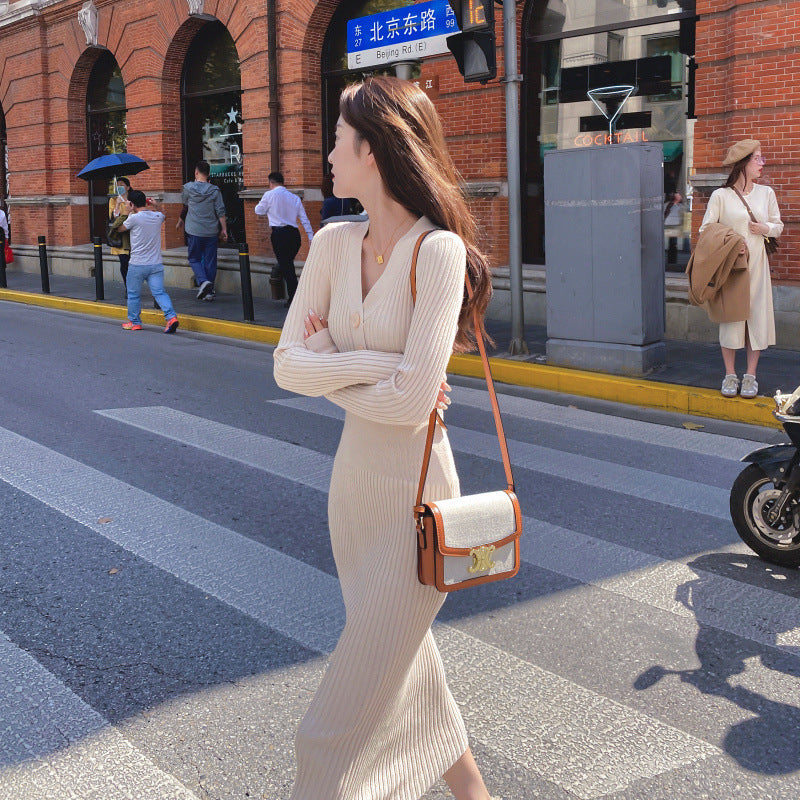 Women Maxi Dress Autumn and Winter V-neck Retro Knitted Sweater Dress