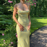 Women Dresses Spring/Summer Style Sexy Slim Fit Spaghetti-Strap Floral Print Backless Dress (Bla0420)