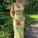 Women Dresses Spring/Summer Style Sexy Slim Fit Spaghetti-Strap Floral Print Backless Dress (Bla0420)