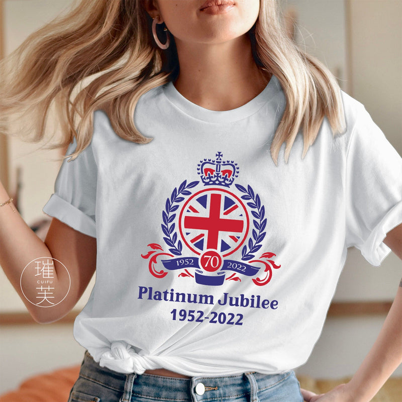 Inspired By Queen'S Platinum Jubilee 2022 Elizabeth 70 Years T-Shirt Short Sleeve T-Shirt