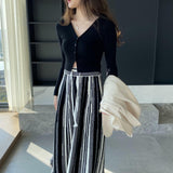 Women's Cardigan Sweater Sexy V-neck Short Women's Slim-Fit Long-Sleeved Sweater 8t8220