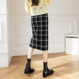 Women Knitted Skirt Autumn Vintage Black and White Plaid Knitted Plaid Sheath Skirt