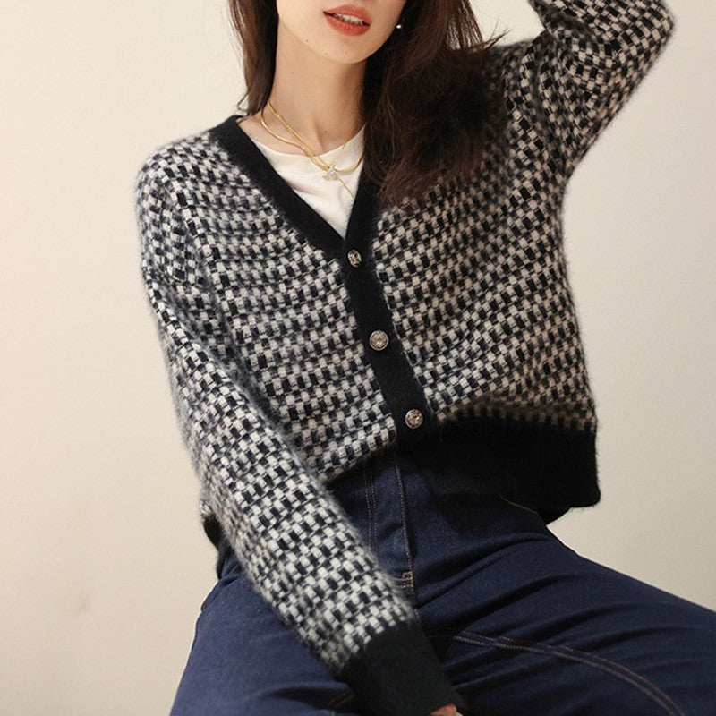 Women Knitwear Autumn and Winter V-neck Sweater Loose Knitted Cardigan